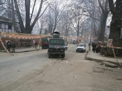 2 suspected militants arrested from Srinagar hotel