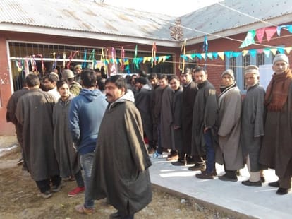 58% voter turnout in 3rd phase in J&K assembly elections
