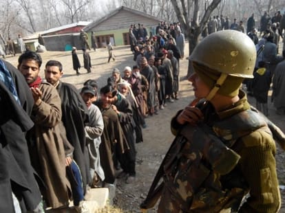 Bumper Voting in uri section in south kashmir