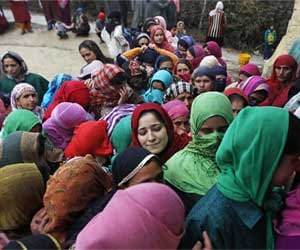 voting in jammu and jharkhand for fifth phase election 2014.