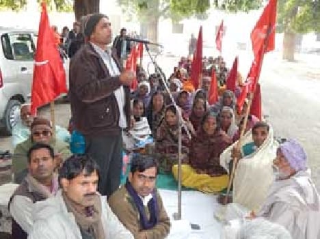Workers denounced anti policies