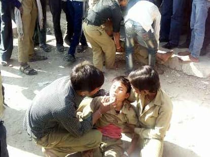 Ghost in a School of Banda District in UP; Kids fainted while playing