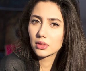 indian girls are so beautiful says a mahira khan.