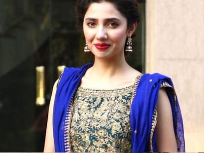Mahira Khan Refused To Do A Lovemaking Scene In Shahrukh's 'Raees'