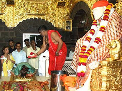 VHP Demands Ban on Nescience by loudspeakers in Maharashtra Mosques
