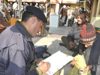 raghunath temple theft at kullu.