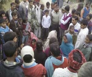Shot off, land in dispute, four injured