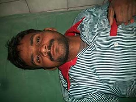 Petrol pump salesman shot by criminal for loot