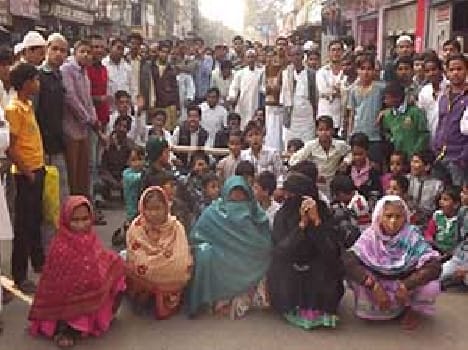 against currption in making of adharcard people block roads