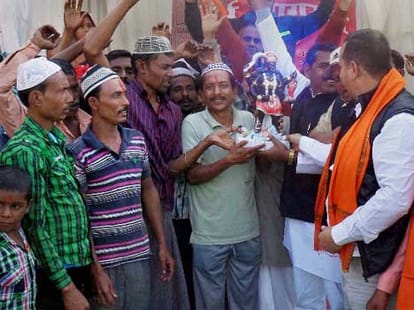 akhilesh speaks on religion change matter.