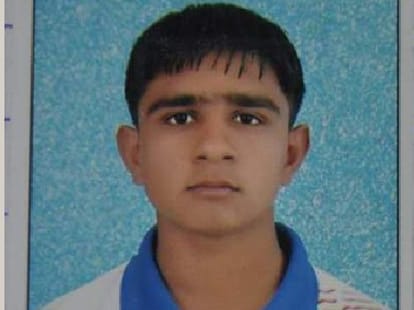 national yoga champion commit suicide