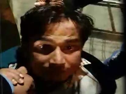 Dubai back woman at the IGI airport molested by loader.