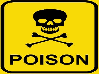 woman take poison.