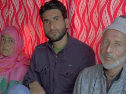 news story on kashmiri youth