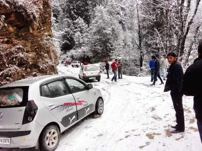 rainfall in shimla, snowfall at rohtang.