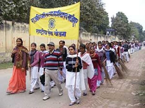 Cleaning the rallying message