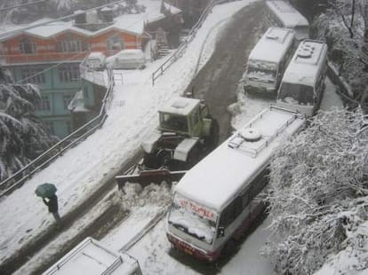 snowfall: cm orders to starts relief work. 