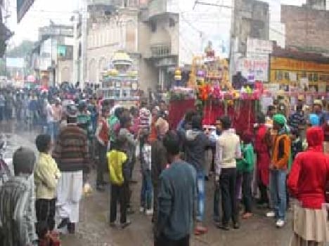 Procession went on with Akidt Chehllum