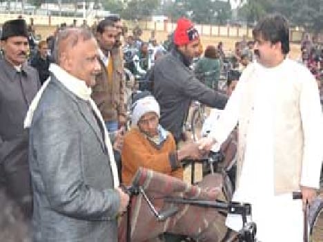 dm distribute trycycle in handicapt
