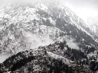 heavy snowfall in uttarakhand.