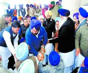 slap to akali leader by woman 
