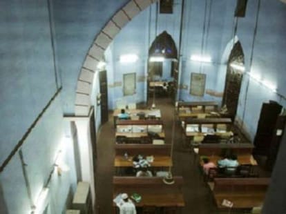 non muslim person is Aligarh Muslim University