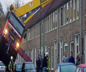 Forced evacuations in Buildings of Amsterdam due to bungled marriage proposal