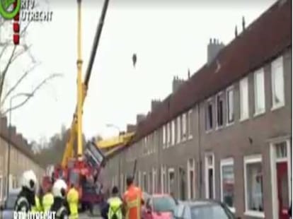 Forced evacuations in Buildings of Amsterdam due to bungled marriage proposal