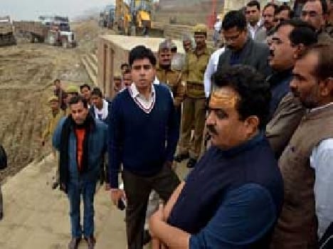 Any how ghat look clean with in 25 december