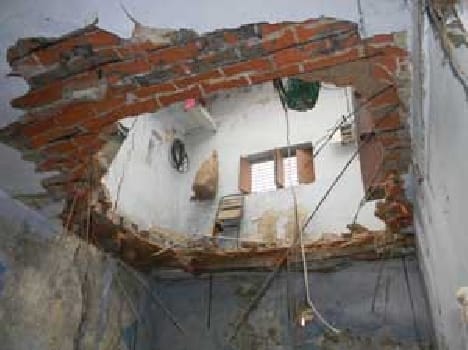 Dwelling houses fell on power