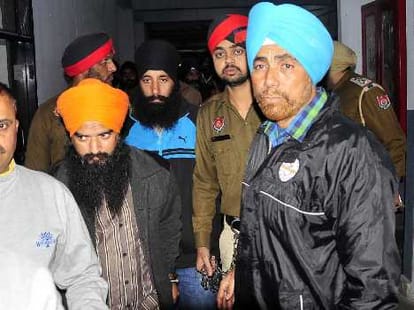 all accused acquitted in shingar bomb scandal