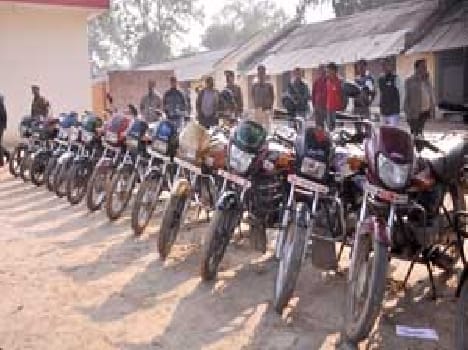auto lifter gang catch by police
