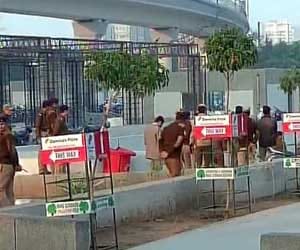 Gurgaon : Bomb scare at Huda City Ceter metro station,police deployed at the station complex