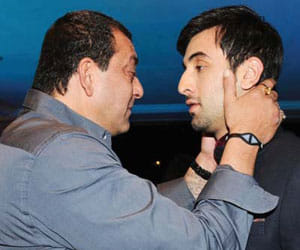ranbir kapoor look like sanjay dutt?