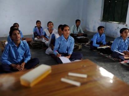 Shiksha Mitra to become teachers till March.