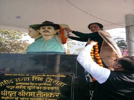 Central and state government failed to fully