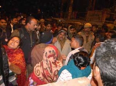 Maternal, child's death broke, people, chaos