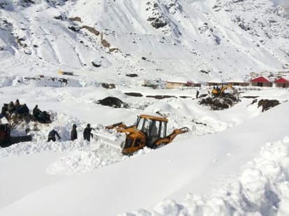 dispute on kedarnath temple floor.