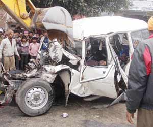 nine killed in road accident.