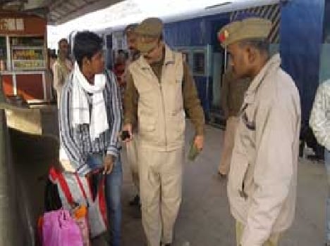 search of suspects in trains 