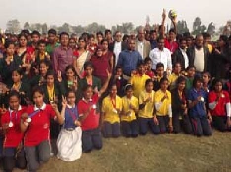 chandra school win 400 meter race