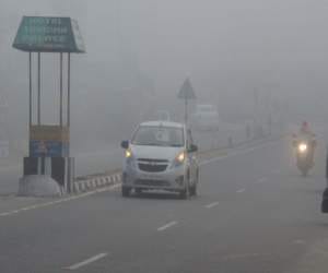 road and rail traffic effected in the fog