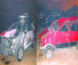 innova maruti car crash, two dead