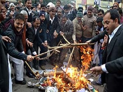 High Court lawyer took to the street to protest the division