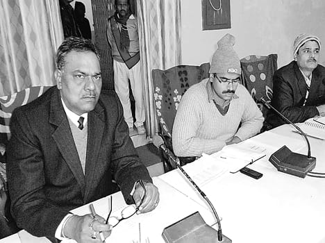 for ADARSH GRAM, DM ask subordinates to prepare draft