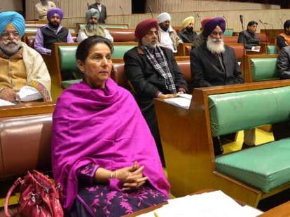 no confidence motion against badal government dropped
