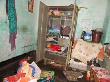 15 lakh theft in advocate's home