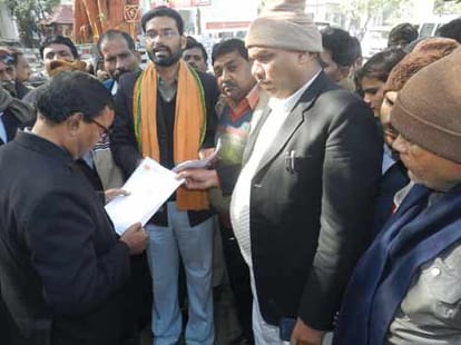 vhp bajrang dal panchayat in agra.