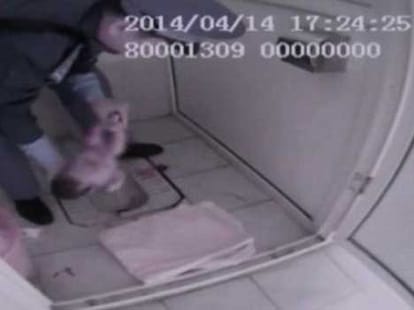 mother gives birth and throws newborn in toilet