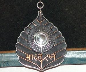 Bharat Ratna would now like UP ratna.